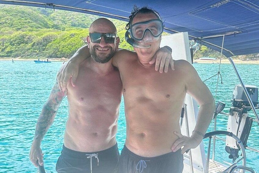 One amazing day in a private recent sailing boat in the Tayrona Park. The best sail trip from Santa Marta! 2