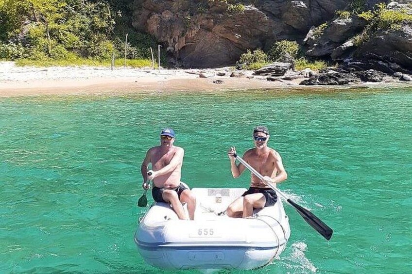 One amazing day in a private recent sailing boat in the Tayrona Park. The best sail trip from Santa Marta! 5