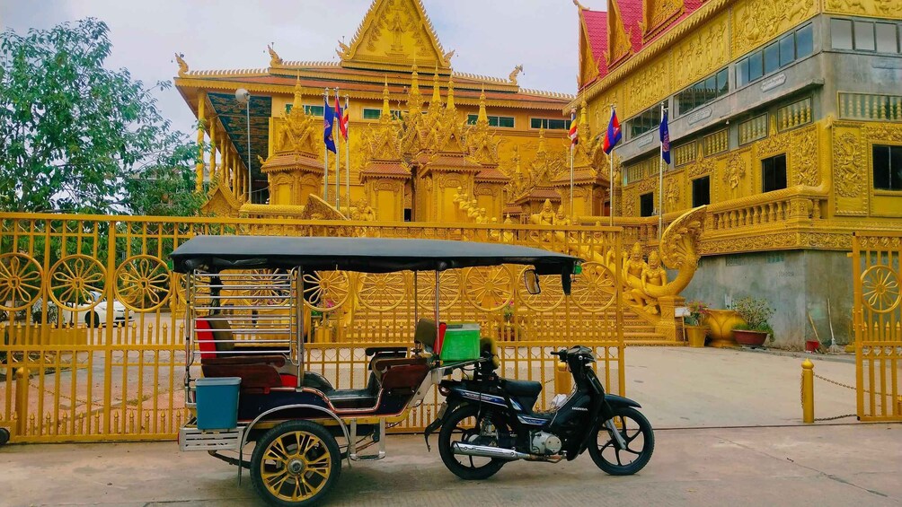 Phnom Penh: City & Silk Island Full or Half Day Tour 1