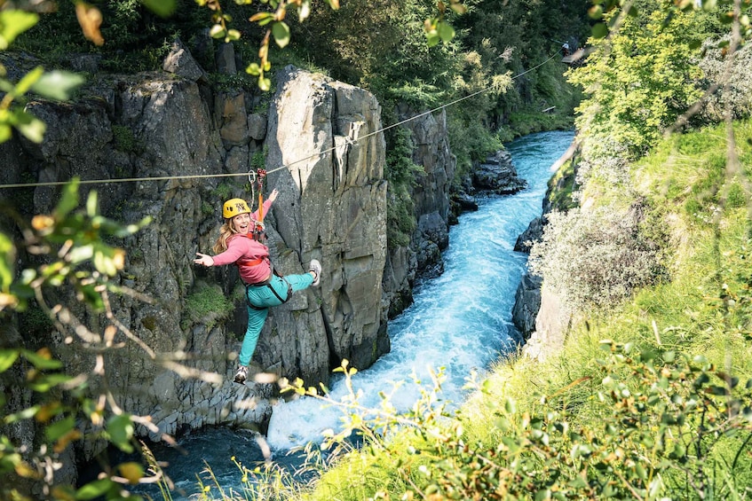 Akureyri: Zipline Tour 1