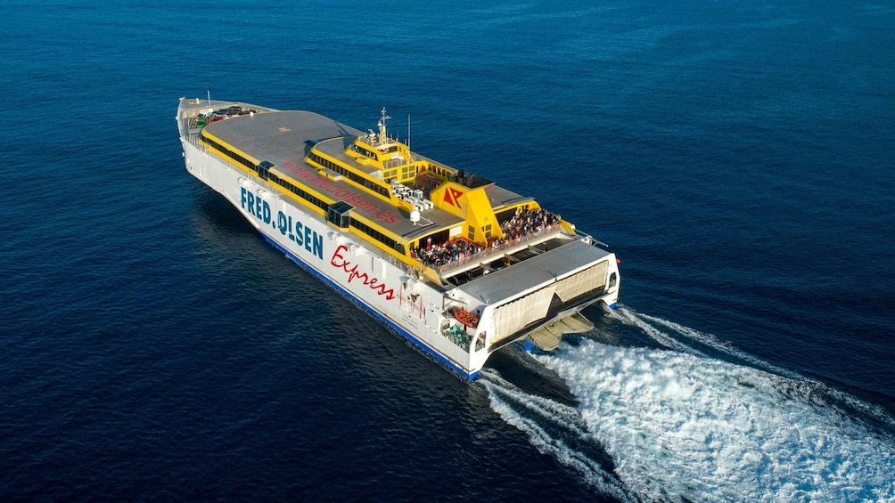 Picture 1 for Activity Canary Islands: Ferry Ticket Tenerife/La Gomera 4