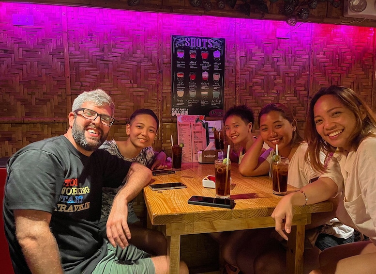 Picture 8 for Activity Panglao Bohol Island: Alona Beach Pub Crawl with Drinks
