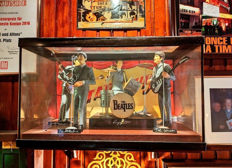 Picture 3 for Activity Die Kiez-Kapitän Reeperbahn & Beatles Kieztour Hamburg 3