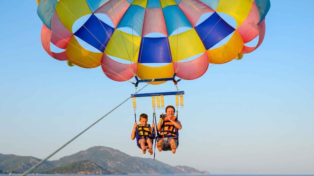 Picture 2 for Activity Boracay Parasailing with Insta 360 4