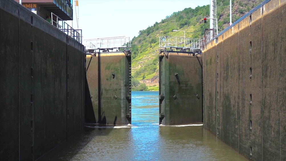 Picture 2 for Activity From Alken: Return Day Trip by Boat to Cochem 4
