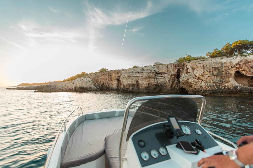 Picture 8 for Activity Medulin: Morning on Speedboat with Cave & Island Snorkeling 2
