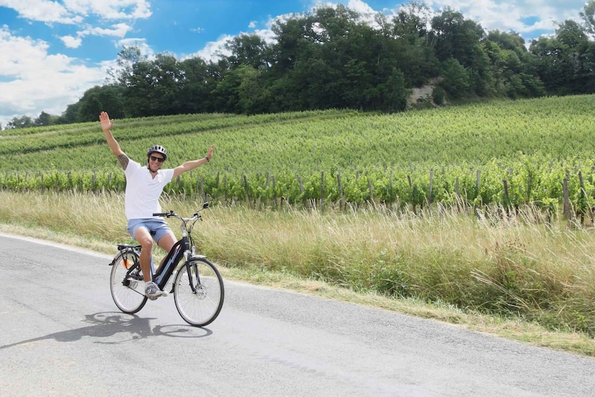 Picture 6 for Activity Saint Emilion Wine and Bike Tour 4