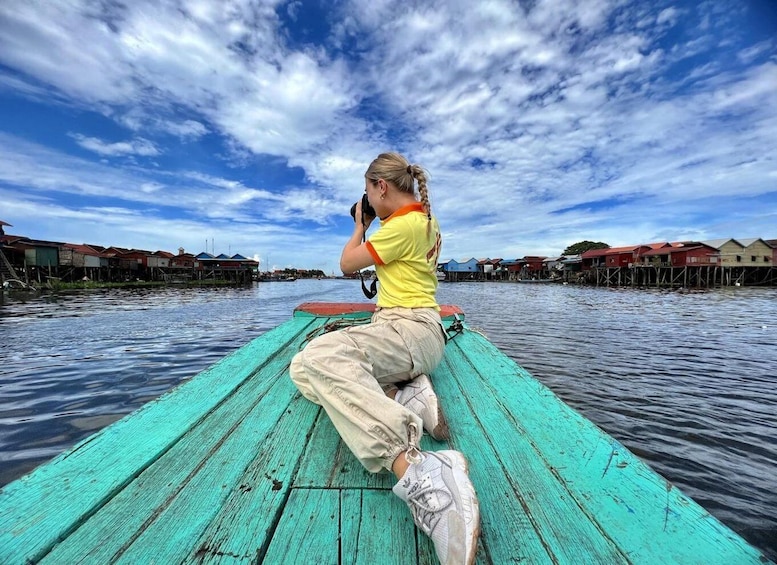 Siem Reap: Kampong Phluk Floating Village Tour with Boat 1