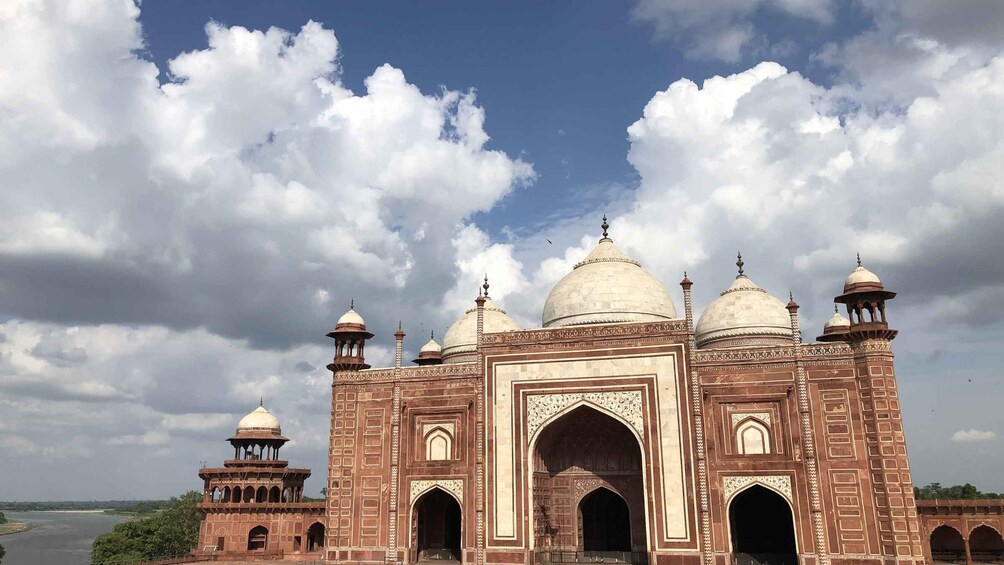 Picture 71 for Activity From Delhi: Taj Mahal Sunrise Trip with Agra Fort & Baby Taj 2