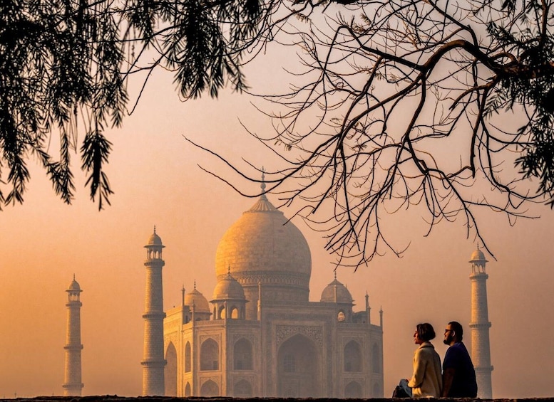 Picture 22 for Activity From Delhi : All Inclusive Taj Mahal Tour by Fastest Train 1