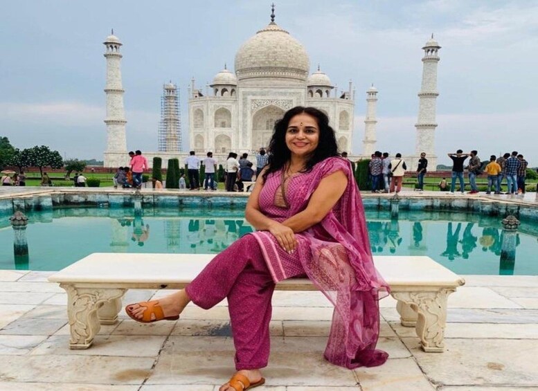 Picture 6 for Activity From Delhi: All-Inclusive Taj Mahal Day Tour by Fastest Train 3