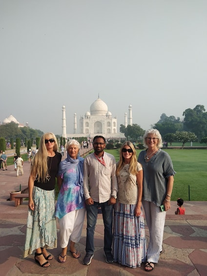 Picture 3 for Activity All Inclusive Taj Mahal Day Trip by Fastest Train From Delhi 1