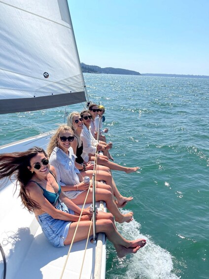 Vancouver: Mosquito Creek and English Bay Sailboat Cruise 1