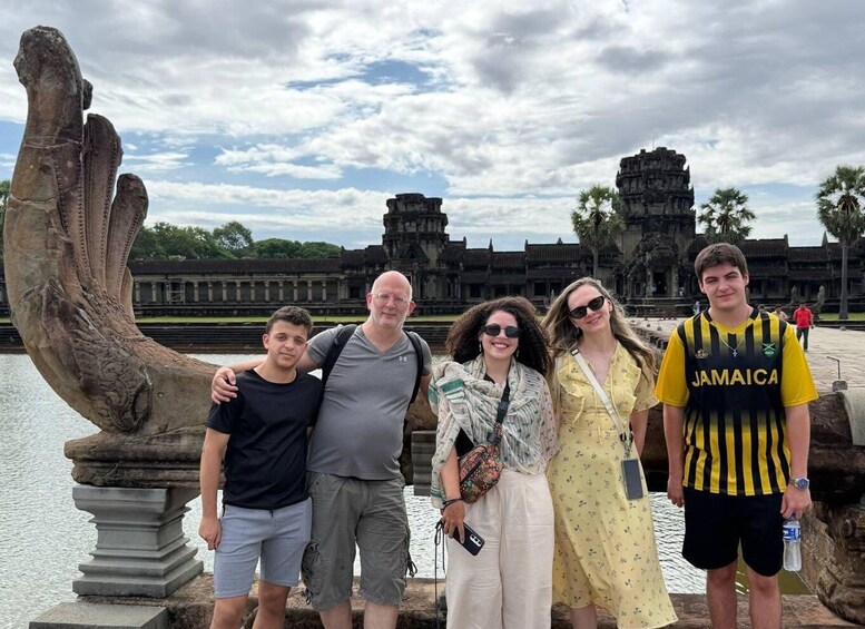 Picture 2 for Activity Full-Day Explore Angkor Temples Sunset Tour (with Lunch) 3