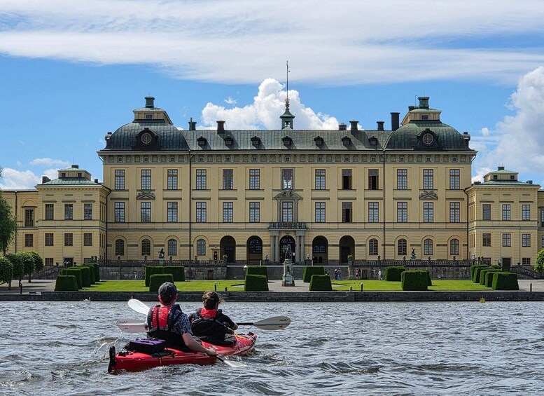 Picture 2 for Activity Stockholm: Guided Kayak Tour to Drottningholm Royal Palace 2