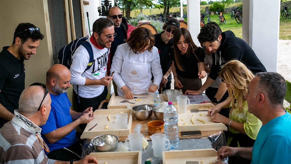 Gioia del Colle: Cooking Class in Puglia with a Local Family 1