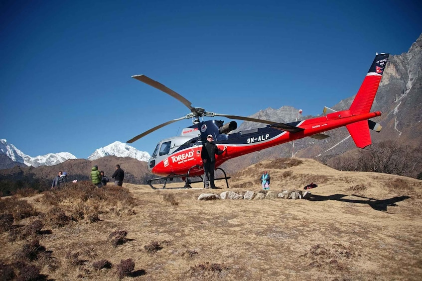 Kathmandu: Everest Heli Tour with Hotel Everest View Landing 1