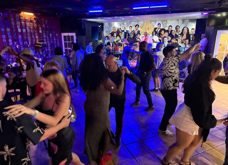 Picture 3 for Activity San Juan: Salsa Dancing Night Out 3