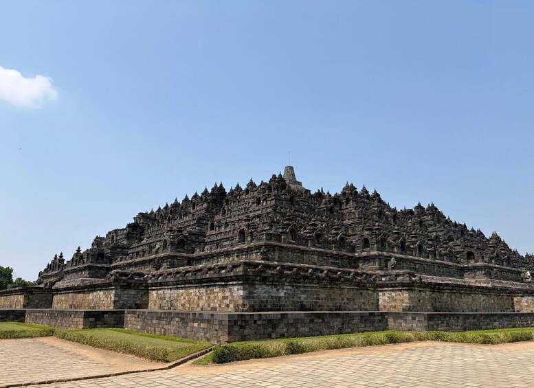 Picture 14 for Activity Yogyakarta: Borobudur sunrise(guarantee climb up)& Prambanan 2