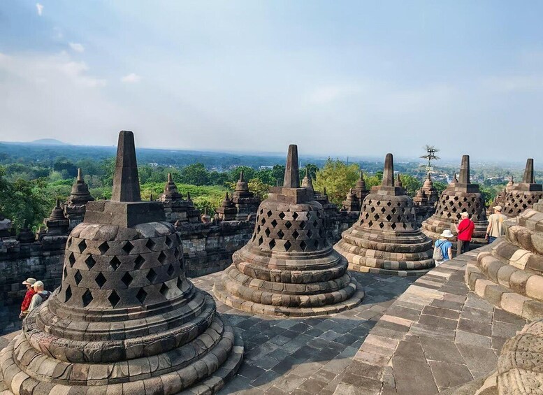 Yogyakarta: Borobudur sunrise(guarantee climb up)& Prambanan 1