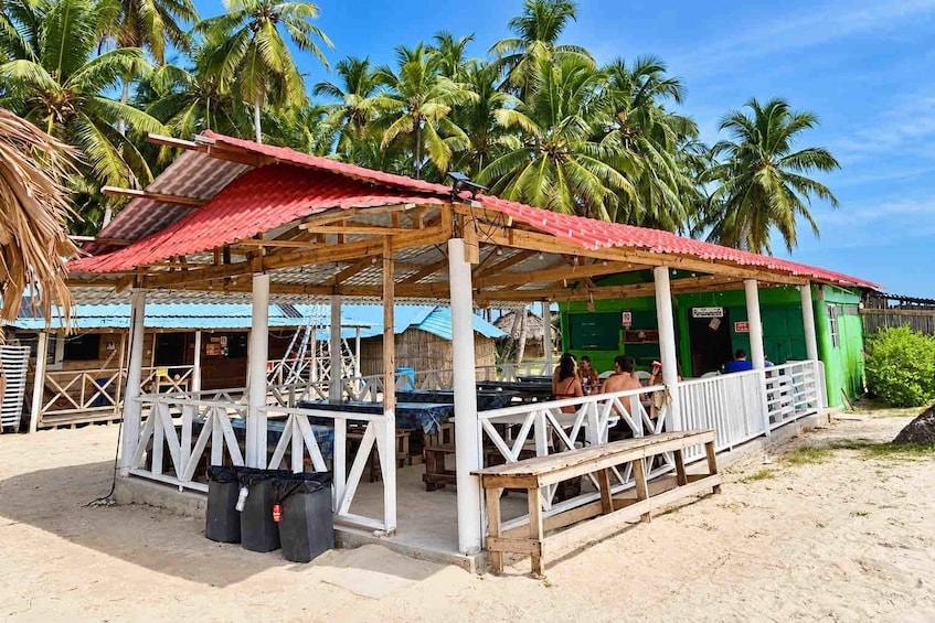 Picture 19 for Activity San Blas: Aroma Island Overnight, Shared Cabin & Boat Tour 5