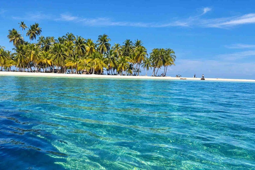 Picture 27 for Activity San Blas: Aroma Island Overnight, Shared Cabin & Boat Tour 3