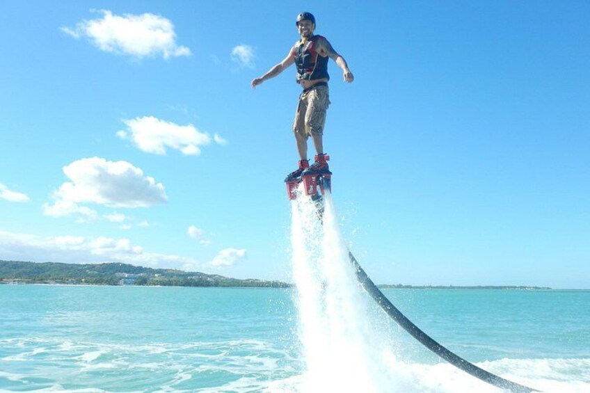 Flyboarding Experience in Luquillo Beach 3