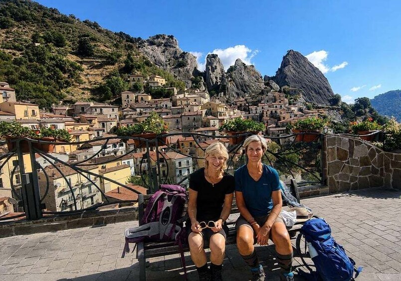 From Castelmezzano: Guided Hike to Pietrapertosa and Back 1