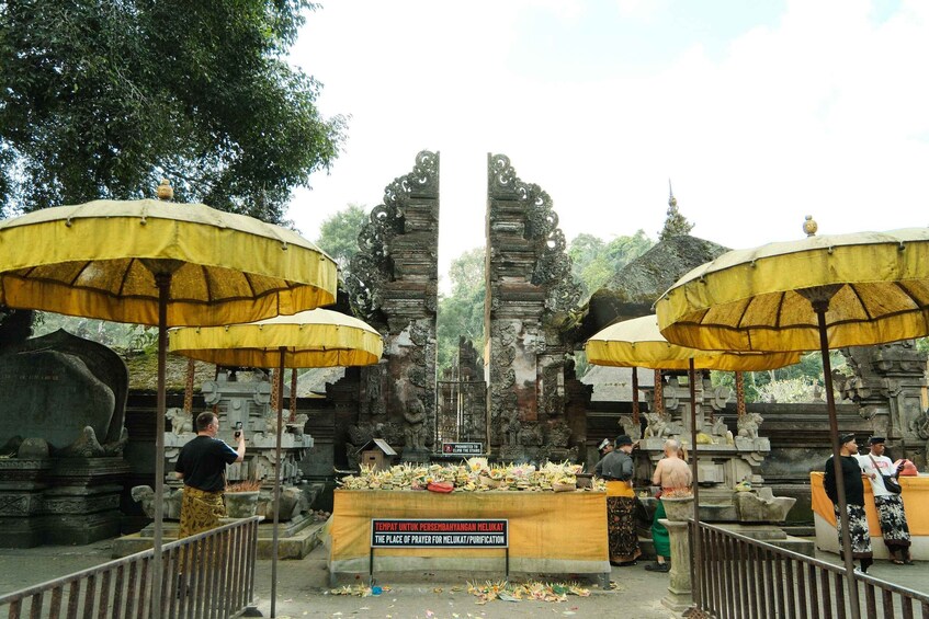 Picture 17 for Activity Tirta Empul: Temple Tour with Optional Spiritual Cleansing 4