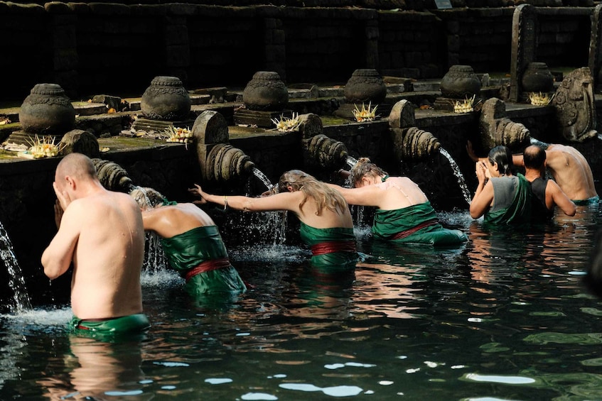 Tirta Empul: Temple Tour with Optional Spiritual Cleansing 3