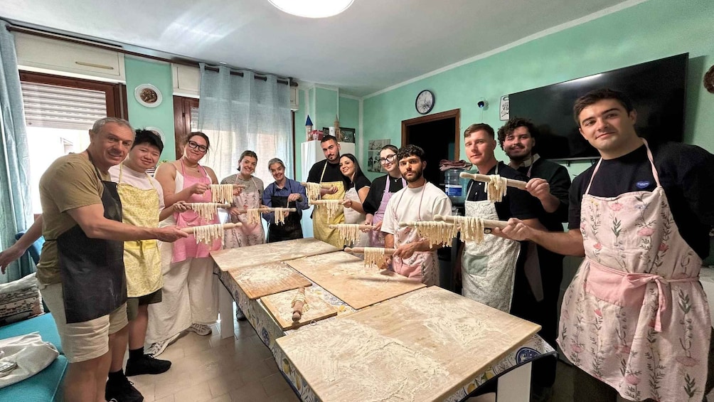 Bologna: Traditional Bolognese Pasta Making with Meal 1