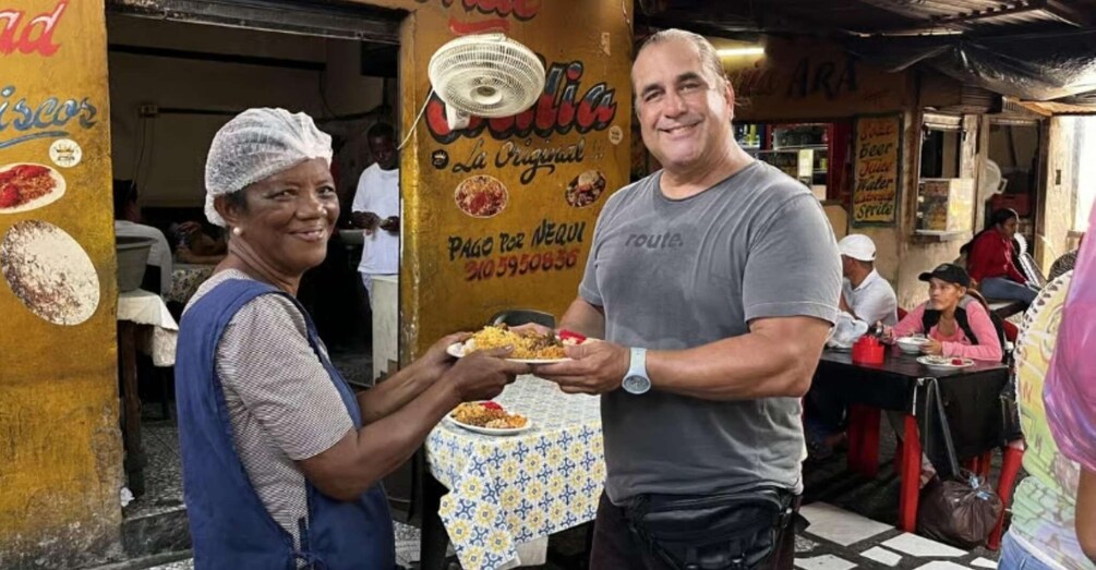 Fun Bike Tour with Lunch at Anthony Bourdain Favorite Spot 1