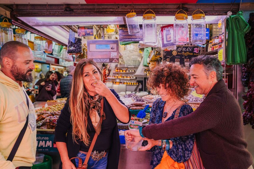Picture 6 for Activity Eat Porto Like a Local: The Ultimate Full-Meal Food Tour 3