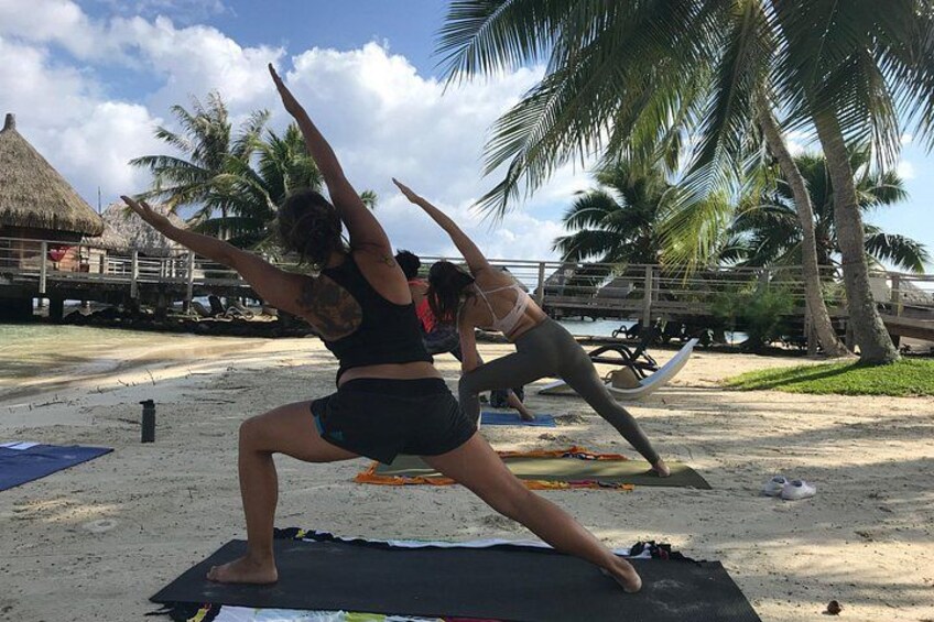 Yoga in front of the lagoon · An exceptional experience at Manava Moorea 4