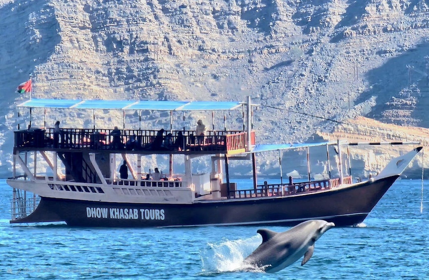 Khasab: Dhow Cruise with Lunch, Dolphin Watching& Snorkeling 1