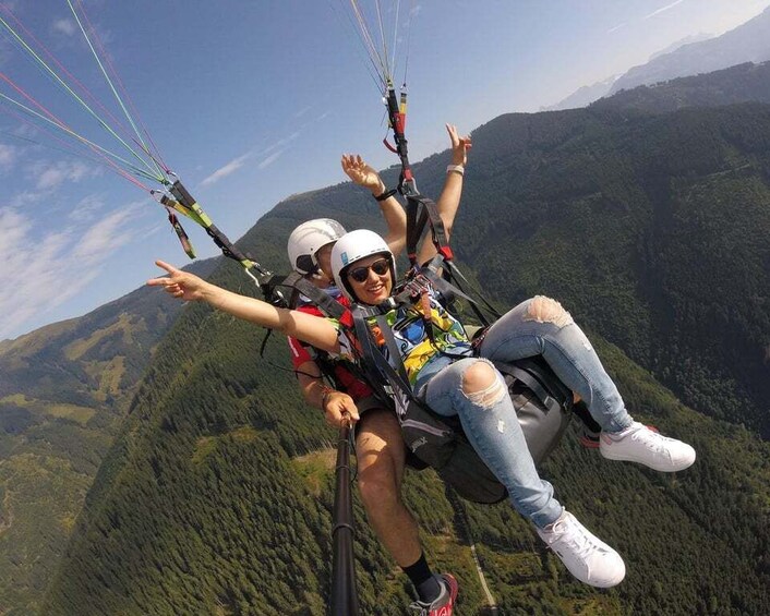 Picture 2 for Activity Zell am See: Paragliding Tandem Flight 4