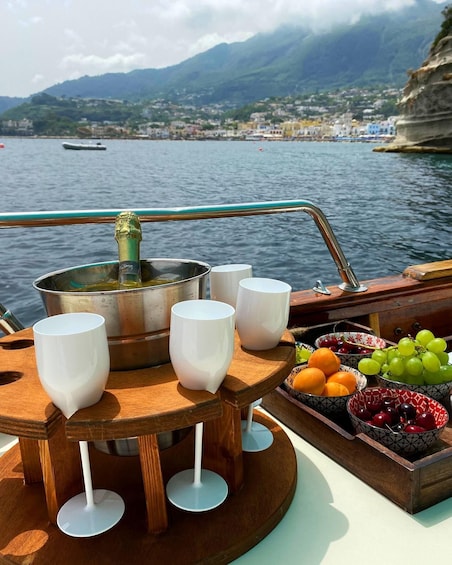 Picture 3 for Activity Private boat tour of Ischia 3