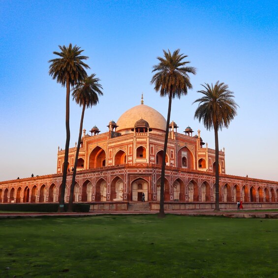 From Gurugram: Agra Private Day Tour by Car 1