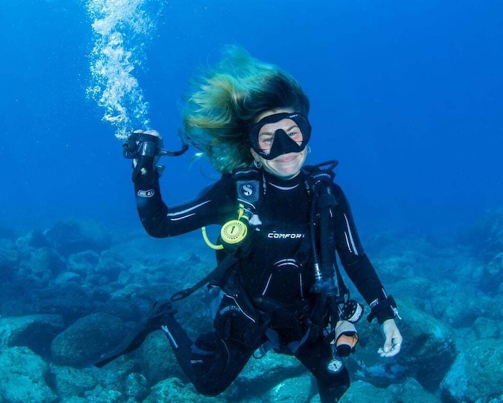 Picture 3 for Activity Tenerife: Beginner's Dive at a Spot with Turtle Sightings 2