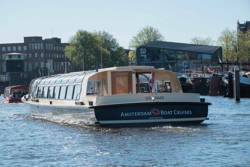 Picture 16 for Activity Amsterdam: Luxury Canal Cruise & Live Local Stories - 75 min 5