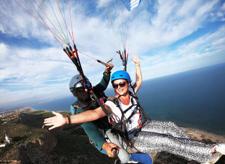 Picture 2 for Activity Alicante and Santa Pola: Tandem Paragliding Flight 2