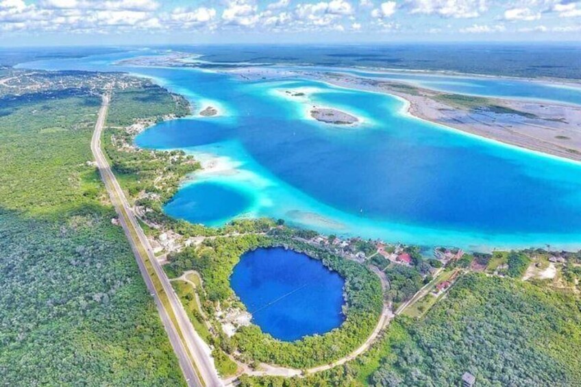 Tour to Chacchoben Ruins and boat tour in Bacalar 2