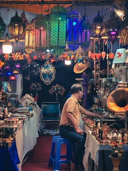 Picture 23 for Activity Delhi: Private Half-Day Shopping Tour with Expert Guide 3