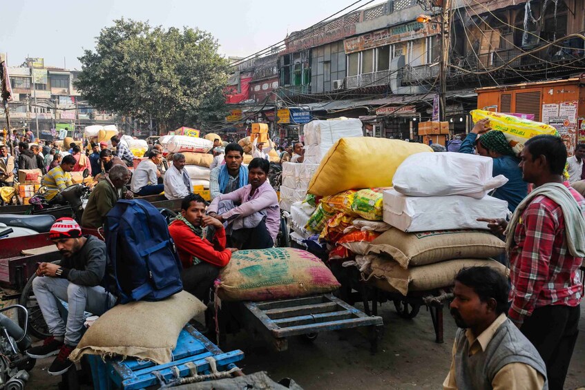 Picture 15 for Activity Delhi: Private Half-Day Shopping Tour with Expert Guide 5