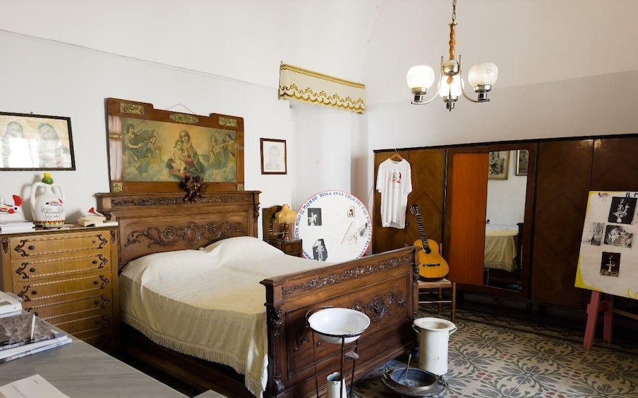 Picture 4 for Activity Gravina in Puglia Walking Tour: History, Ravine & Cinema 3