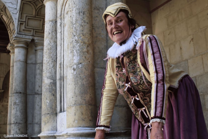 Immerse yourself in the protestant era of La Rochelle 1