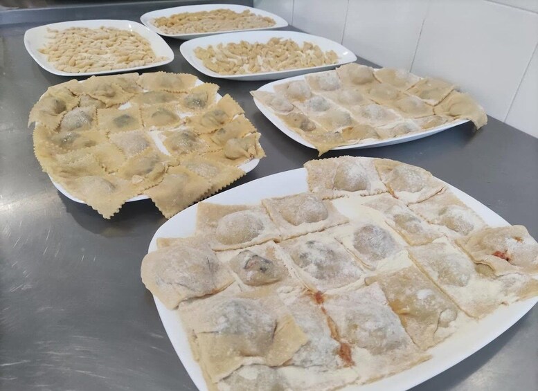 Picture 9 for Activity Cooking Class Fresh Pasta and Tiramisù Catania 4