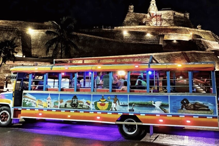 Cartagena: Cartagena Party Bus 1