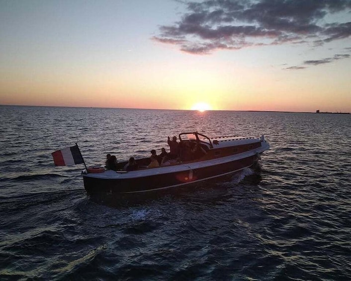 Picture 5 for Activity La Rochelle: 1-Hour-15-Min Boat Tour of the Bay 3