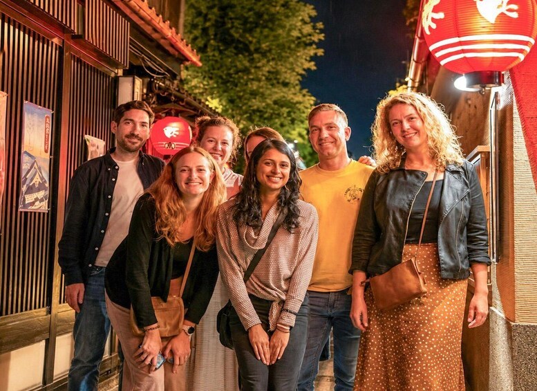 Kyoto: Kawaramachi Local Bar & Izakaya Crawl Tour 1